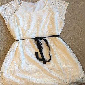 White Lace Maternity Shirt